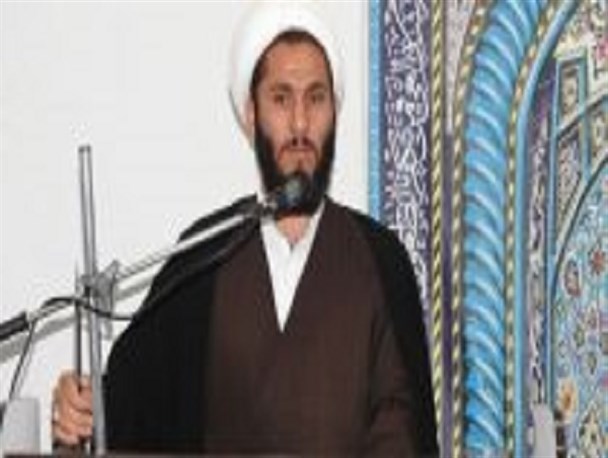 خدمت ارزشمند بدون عینک دیده می شود/ سلفی گرفتن کنار ایرباس توهین به مردم کشور است
