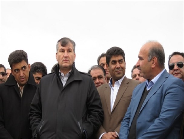 کلنگ زنی مجموعه ورزشی روستای فاروق
