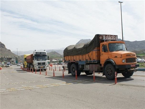 صدور ۲۲۴۰ فقره پروانه عبور ترافیکی در همدان