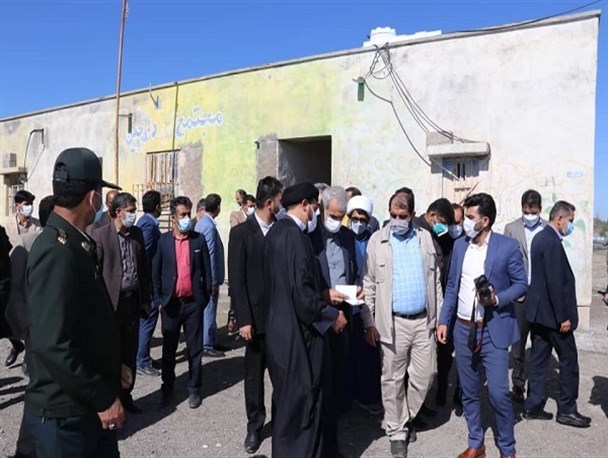 بازدید وزیر آموزش‌وپرورش از مدارس آسیب‌دیده از سیل در شهرستان رودبارجنوب استان کرمان