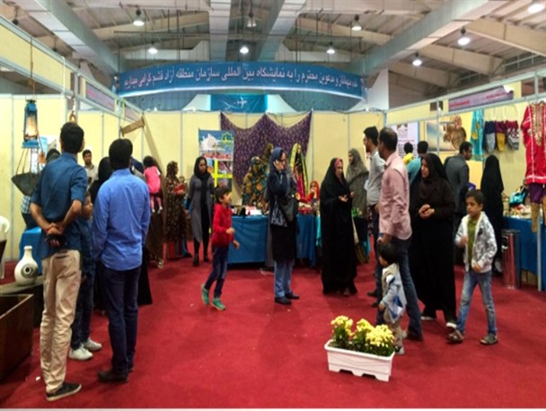 نمایشگاه «گلستان» هنر در قشم به روایت تصویر