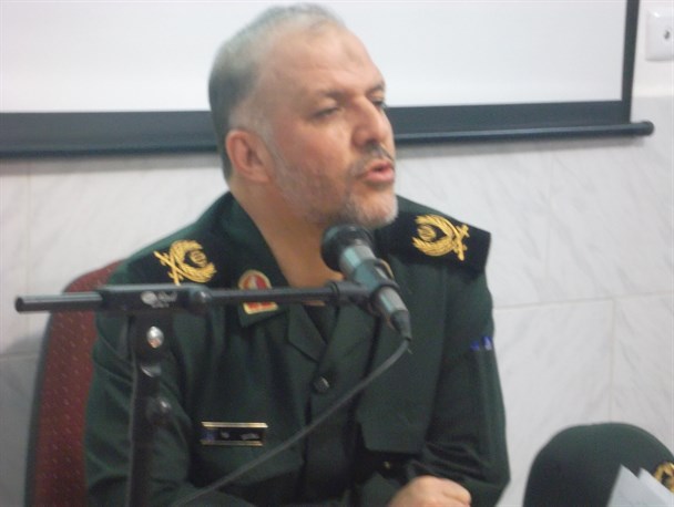 برخورد با انقلاب هدف اصلی دشمنان در پروژه نفوذ است/ به کسی رأی دهیم که دشمن از او خشمگین شود