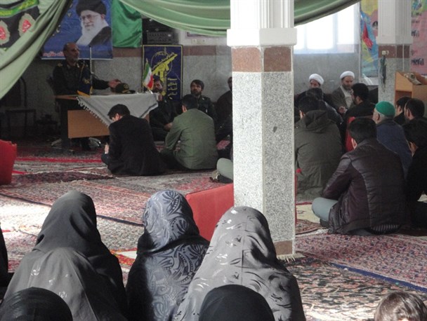 فتنه 88 خط قرمز سپاه است/با کسانی که از سران فتنه حمایت نمایند مقابله میکنیم