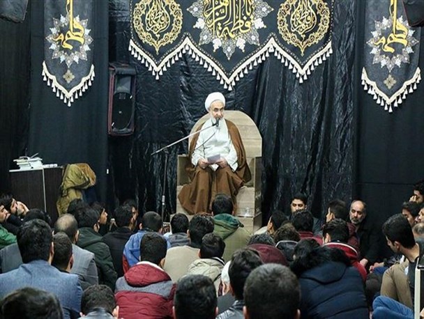 حضرت فاطمه زهرا (س) حکیمه خاندان نبوت و رسالت هستند