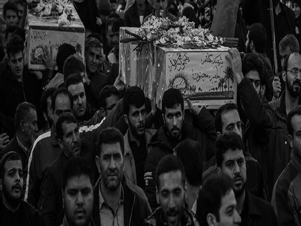 تشییع باشکوه شهدای دوران دفاع مقدس و مدافع حرم در نصف جهان/ تصاویر