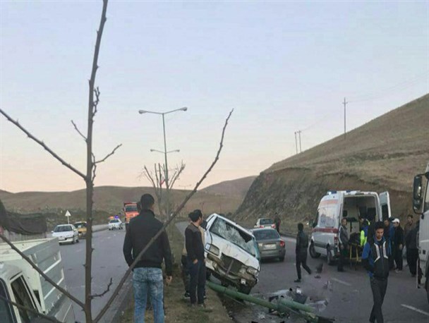 تصادف در محور کمربندی نهاوند+ تصاویر