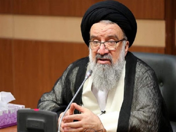 حضور شکوهمند پای صندوق‌های رای از جلوه‌های برجسته تقویت نظام است