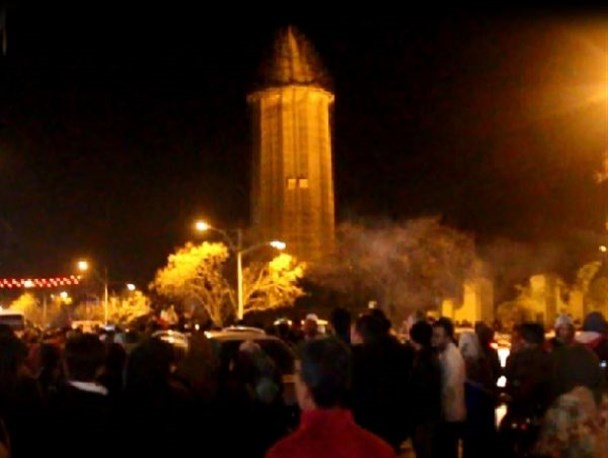 با آمدن پای صندوق های رای، خاری در چشم دشمن می شویم/ وجود اقوام مختلف باعث شور انتخاباتی شده است