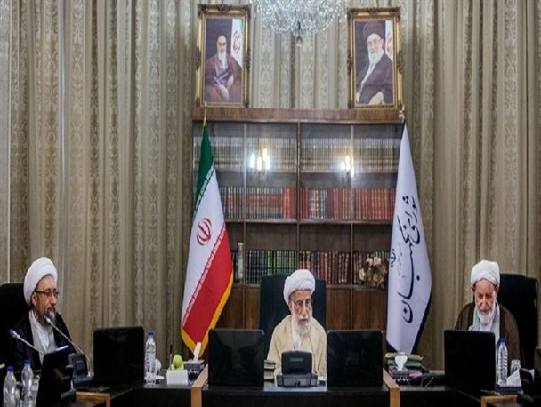 آیت‌الله جنتی و اعضای دیگر شورا تحریم شدند