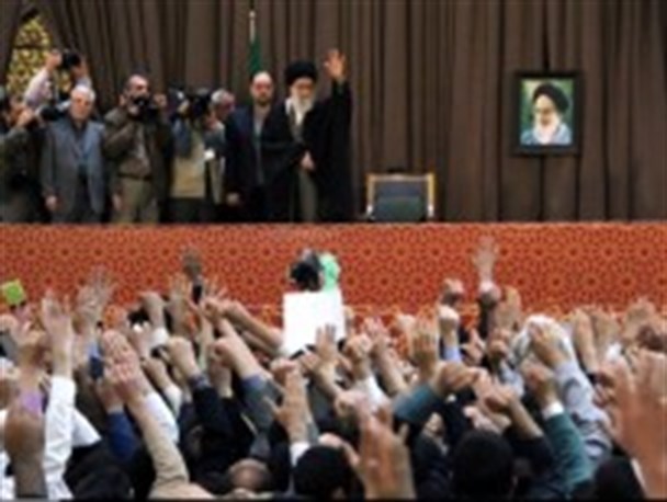 تجدید بیعت مردم ایران با ولی خود در حرم رضوی