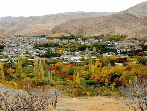 حضور گردشگران خارجی در روستای رویین
