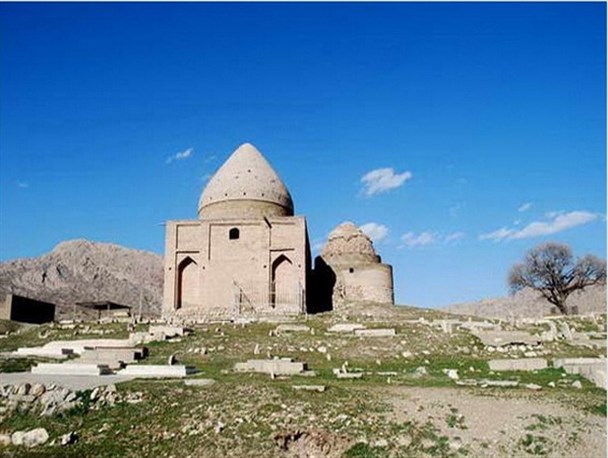 زیارتگاه امام زاده حیات الغیب در شهرستان چگنی
