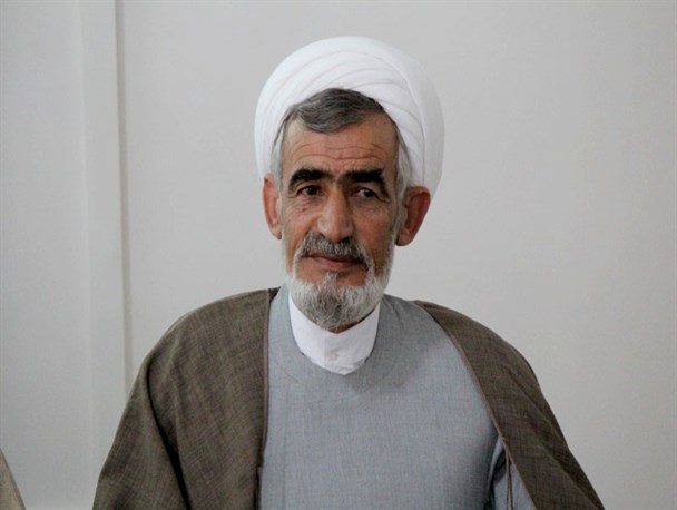 با وجود خشکسالی در روستای زادگاهم ۳۰ هکتار باغ ایجاد کرده ام