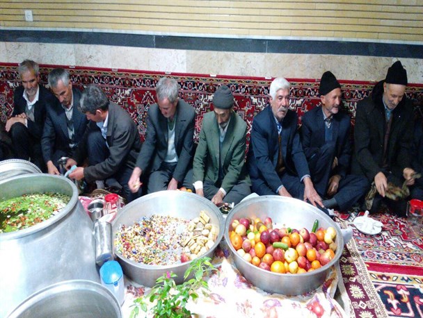 آئین سنتی چهل یاسین تا کمک اهالی یک روستا به مدافعان حرم در آغازین لحظات سال 95