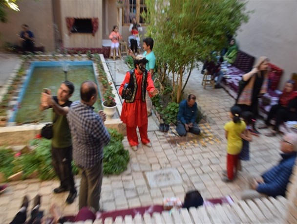 خانه تاریخی سرای آ بی بی پذیرای گردشگران داخلی و خارجی+تصاویر