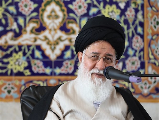 ریشه مشکل فرهنگی ما در فضای مجازی اجنبی و بیگانه بود