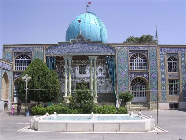 از اماکن مذهبی قزوین چه می‌دانید؟