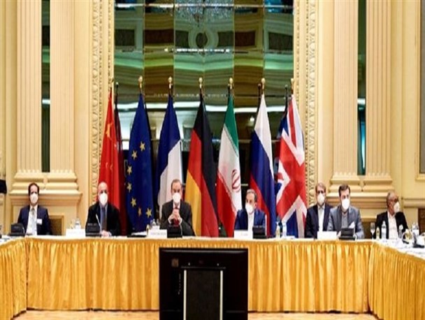 تیم مذاکره‌کننده در وین به دنبال اهداف انتخاباتی است/ دولت به لبخند دشمن در مذاکرات وین خوش‌بین نباشد