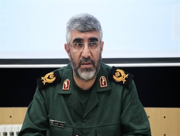 اقتصاد پاشنه آشیل کشور است/ دشمن از هر ابزاری علیه جمهوری اسلامی استفاده می‌کند