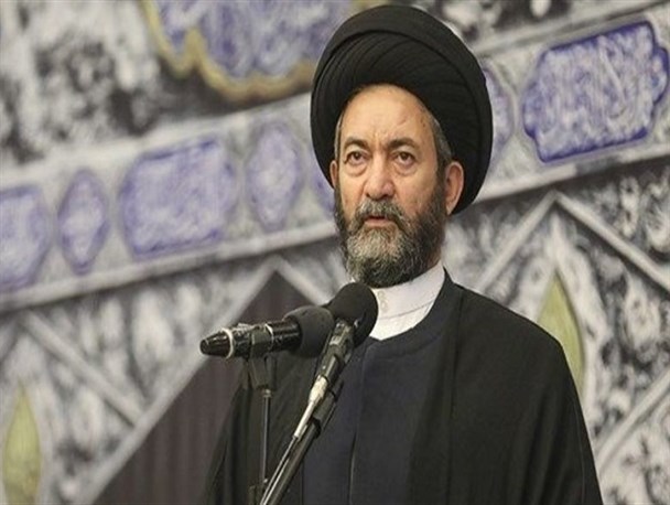 وجود انقلاب اسلامی، به سپاه پاسداران وابسته است/گره گشایی های سپاه، فراموش شدنی نیست