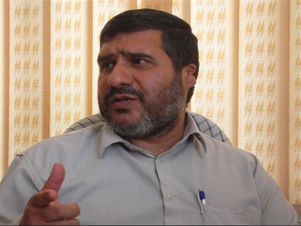 جانباز ۷۰ درصدی که بر مزار خود فاتحه خواند