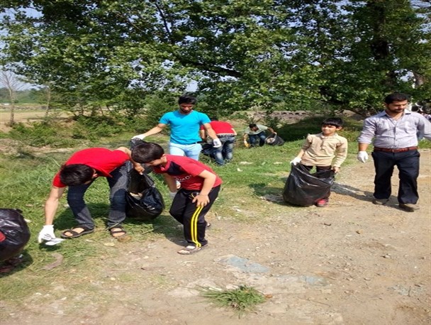 پاکسازی حاشیه جاده دهستان جیرده