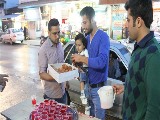 جشن نیمه شعبان در خیابان های بندرگز از لنز دوربین