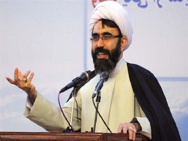 بقاع متبرکه قرارگاه های عملیاتی مقابله با جنگ نرم فرهنگی دشمن هستند