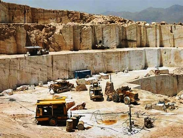 معادن سنگ ثروت خفته در دل کوه های کوثر