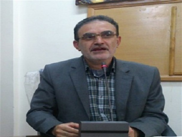 نگاه انقلابی و مدیریت جهادی منجر به کاهش فقر و فشار در حوزه اقتصادی می‌شود