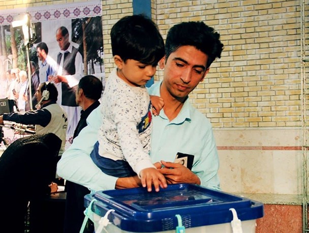 وحدت و انسجام؛ شاه کلید اقتدار و عزت ملی/ رئیس جمهور باید به توانمندی داخلی معتقد باشد