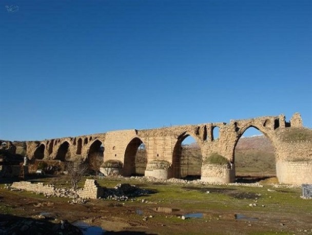 میراث از یاد رفته؛ نبض مرمت و حیات بناهای تاریخی لرستان، کُند می‌زند