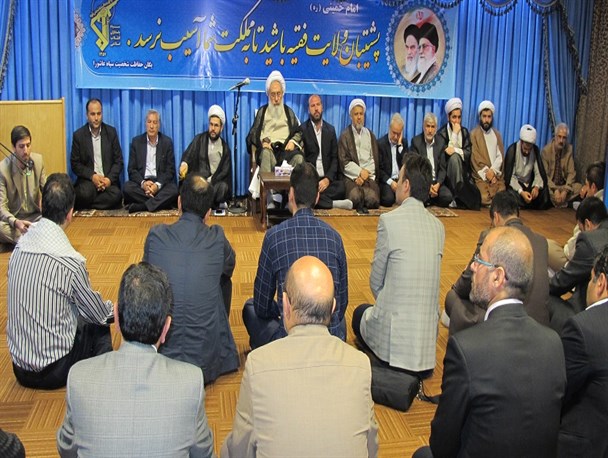 دیدار اساتید دانشگاههای استان اذربایجان شرقی  با آیت الله مجتهد شبستری