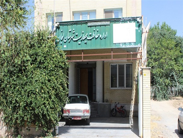 تجمع مردم زرین‌شهر در اعتراض به آلایندگی کارخانه ذوب‌آهن+ تصاویر