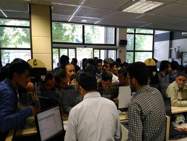 ورشکستگی بانک مهر شایعه ای بی اساس/ ادغام در دستور کار نیست