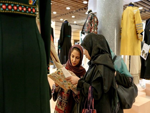 برگزاری نمایشگاه مد و لباس از 4 تیرماه در مازندران