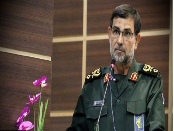 بیگانگان باید از خلیج فارس بروند/ دشمن عزت و اقتدار ایران را هدف قرار داده است