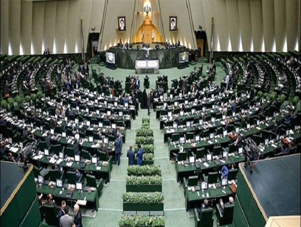 نمایندگان مجلس دنباله‌رو دولت نباشند