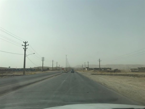 هجوم دوباره ریزگردها در آفتاب داغ شهرستان بهمئی+تصاویر