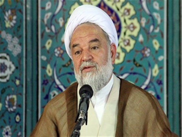 نماز جمعه دیانت را با سیاست عجین کرده است