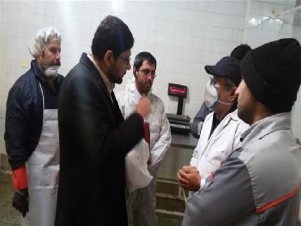 محموله 550 کیلوگرمی سنگدان مرغ در بهار، ضبط و معدوم سازی شد