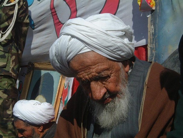 اولویت سالگرد بهلول‌گنابادی؛ استفاده اقتصادی یا معرفی شخصیت؟! / مسئولان مراسم سالگرد بهلول را به یک نشانه‌ملی تبدیل کنند