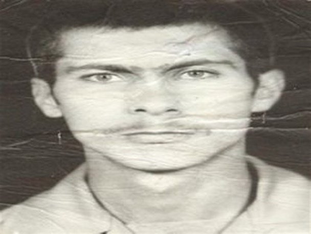 جز احسان به فقرا و کمک به مسجد چیزی برایم خیرات نکنید