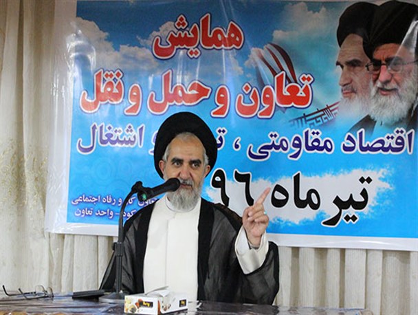 هموارشدن راه توسعه ابرکوه با وجود پتانسیل حمل و نقل و صنایع شهرستان/ وجود بیش از هزار و 500 راننده ماشین سنگین در ابرکوه