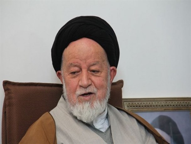 مسئولان نماز جمعه، نظرات جوانان را جدی بگیرند/ علمای سمنان آنطور که می خواستم به من کمک نکردند