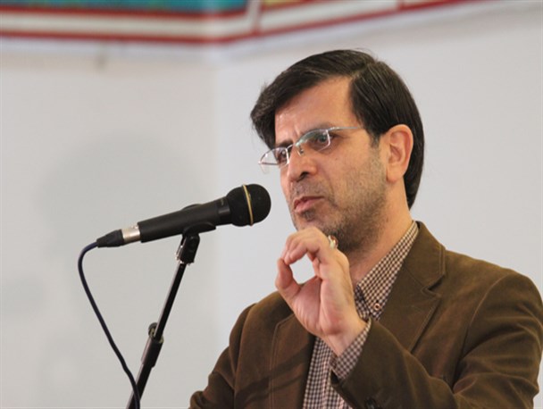 گلایه‌های شاعران و طنزپردازان نشان دهنده آزادی بیان است/ روایت رهبر انقلاب درباره لطیفه‌های قومیتی