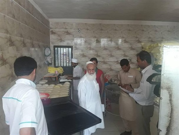 تشکیل پرونده تخلف برای 10 نانوایی متخلف در بمپور