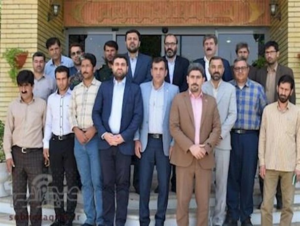 اهدای نشان پهلوانی به مدیرکل صدا وسیمای کهگیلویه و بویراحمد