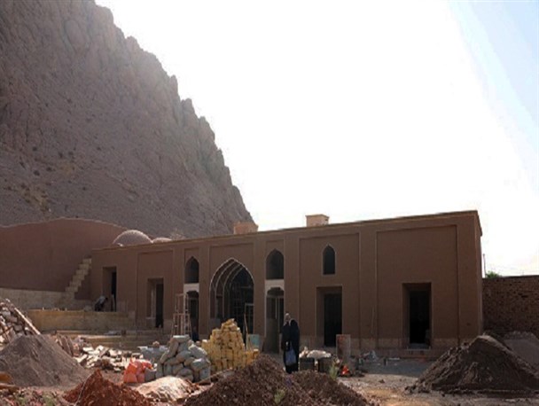ساختمان حاکم‌نشین گنجعلی خان بعد از گذشت 500 سال جانی دوباره گرفت/ اتمام مرمت باغ بیرم آباد تا پایان سال 98