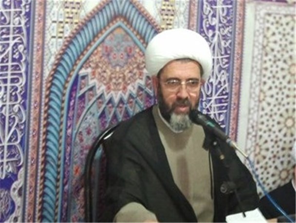 برخی با شیوه های مختلف، درصدد تخریب جایگاه پلیس هستند/ دستگاه های متولی برای ایجاد امنیت، در کنار نیروی انتظامی باشند